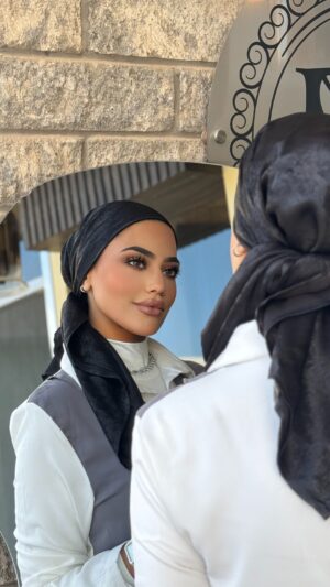 شايننق سكارف أسود - SHINING BLACK SCARF